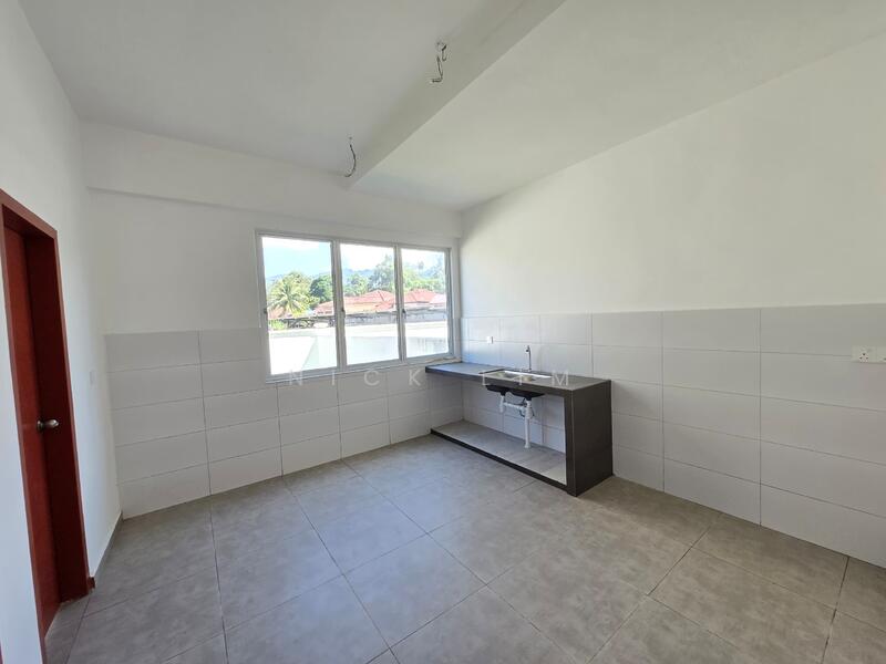 Rumah Teres 3-Tingkat untuk Dijual di Kampung Kuala Muda (Balik Pulau) - Nick Lim - Kitchen - PropertyGuru.com.my
