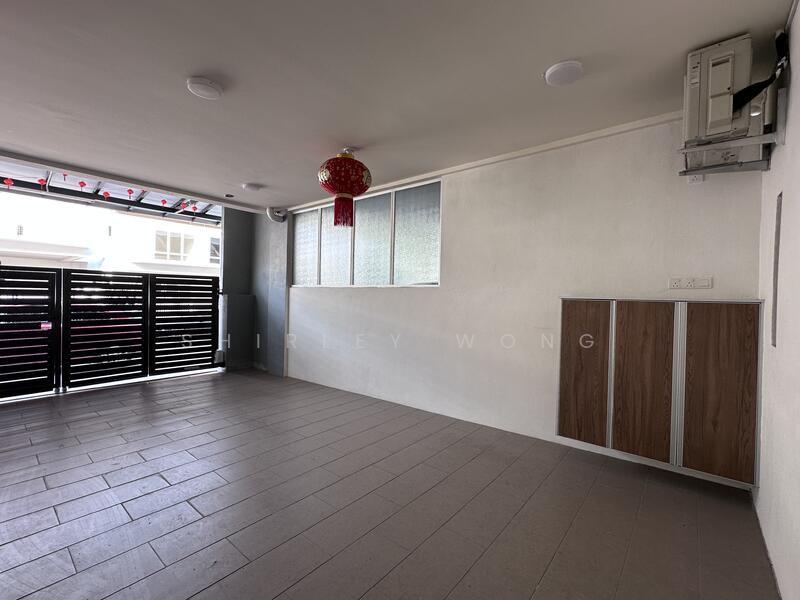 2-storey Terraced House for Sale in Bandar Sri Sendayan (Negeri Sembilan) - Shirley Wong - Entrance - PropertyGuru.com.my
