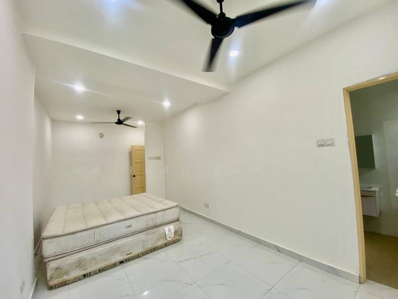 For Sale - Taman Koperasi Cuepacs