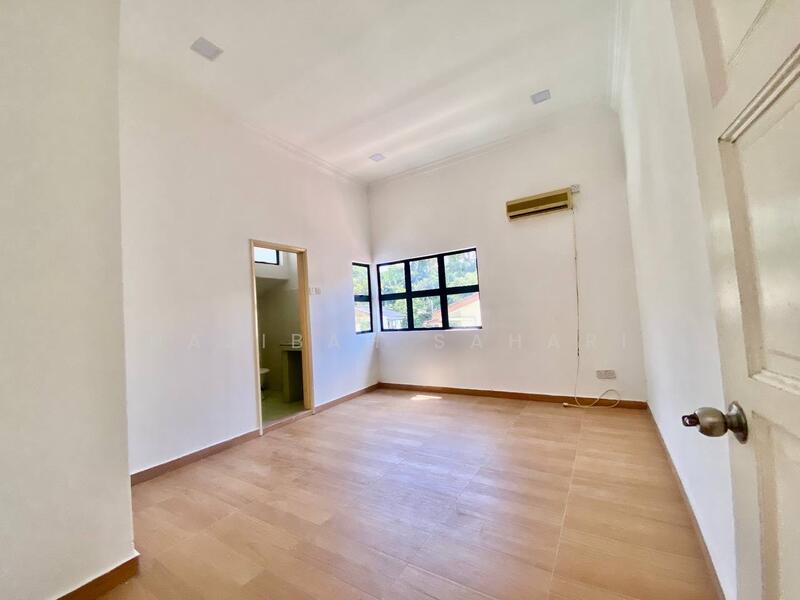 For Sale - Taman Koperasi Cuepacs