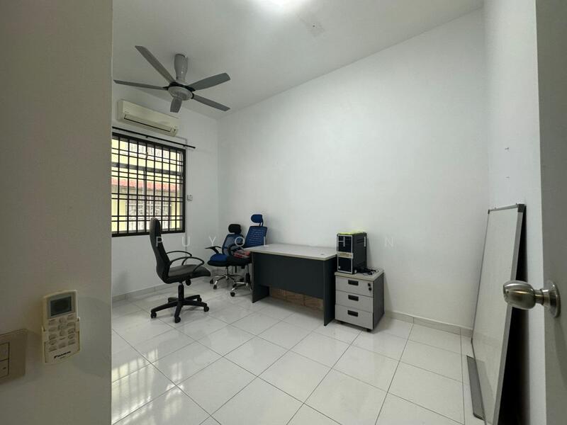 Untuk Disewa - Setia Tropika