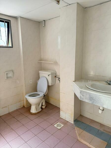 Rumah Teres untuk Dijual di Tanjung Bungah (Penang) - Nickolas Lim - Bathroom - PropertyGuru.com.my