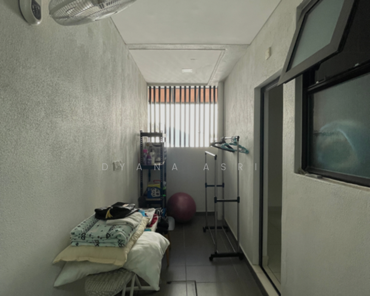 2-storey Terraced House for Sale in Elmina (Shah Alam) - Dyana Asri - Balcony - PropertyGuru.com.my