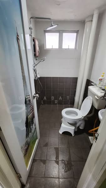 Condominium for Sale at Pangsapuri Saujana Gombak - Ganabathi A/L Ramachandran - Bathroom - PropertyGuru.com.my