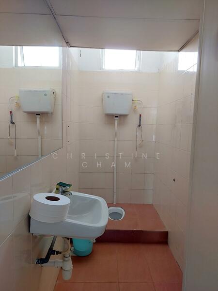 Shop / Office for Rent in Taman Perindustrian Kota Tinggi (Kota Tinggi) - Christine Cham - Bathroom - PropertyGuru.com.my