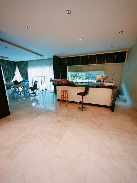 Untuk Disewa - valencia