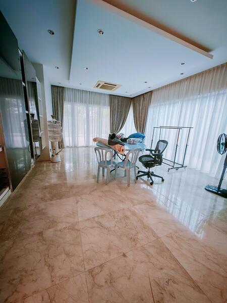 Untuk Disewa - valencia