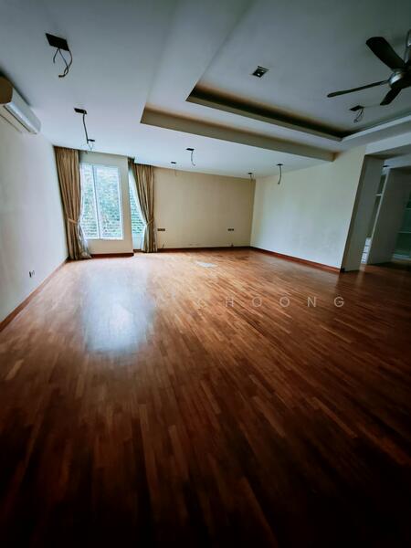 Untuk Disewa - valencia