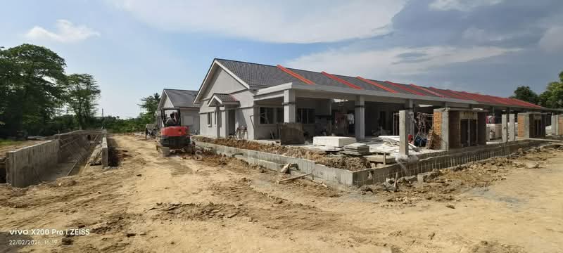 1-storey Terraced House for Sale in Taman Kelana (Kapar) - Salam . - Exterior - PropertyGuru.com.my