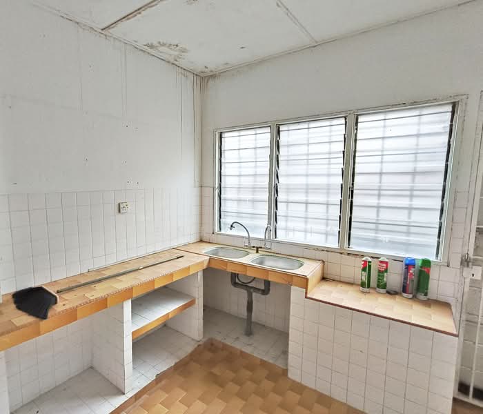 Rumah Teres 2 Tingkat untuk Dijual di Taman Supreme (Cheras) - Gladys Wong - Kitchen - PropertyGuru.com.my