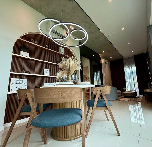 D'Hazelton - Dining Area