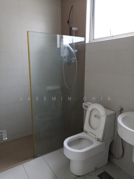 Semi-Detached House for Sale in Areca Residence (Batu) - Jasemin Chia - Bathroom - PropertyGuru.com.my