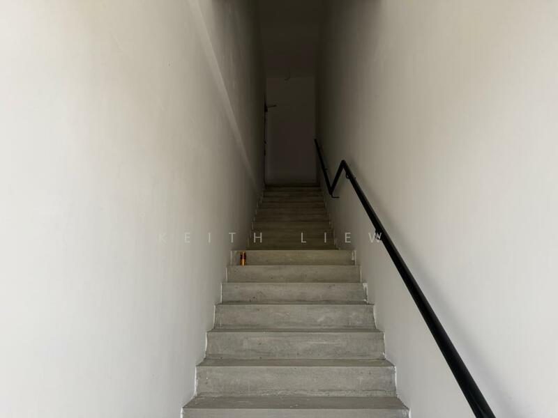 Kedai untuk Dijual di Dengkil (Selangor) - Keith Liew - Corridor - PropertyGuru.com.my