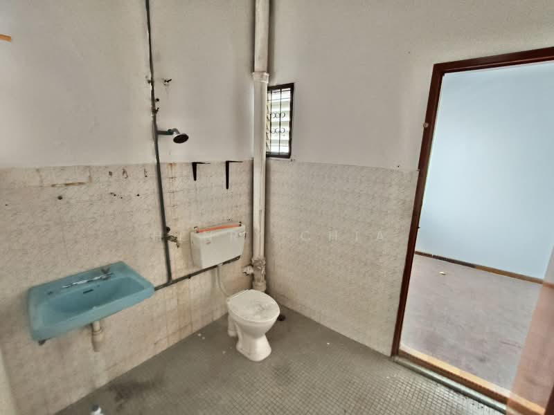 Rumah Teres 2 Tingkat untuk Dijual di Taman Supreme (Cheras) - Gladys Wong - Bathroom - PropertyGuru.com.my