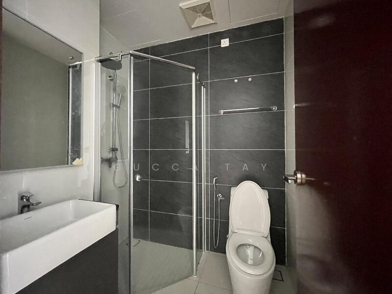 Condominium for Sale at Royal Strand @ Country Garden Danga Bay - Gucca Tay - Bathroom - PropertyGuru.com.my