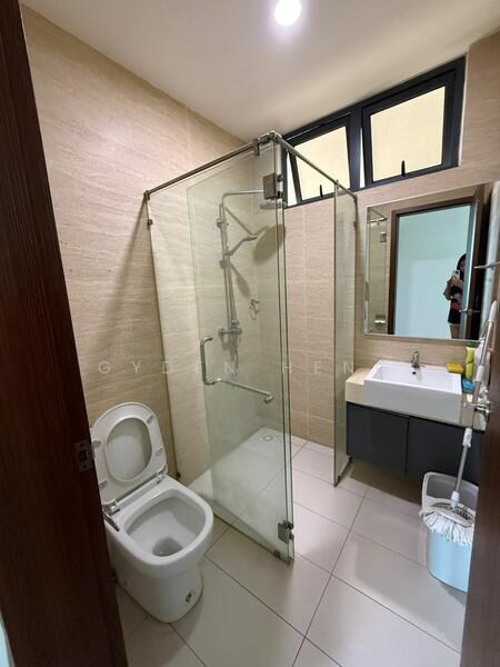 Service Residence for Sale at Crescent Bay Suites (Teluk Bayu) - Gyden Heng - Bathroom - PropertyGuru.com.my