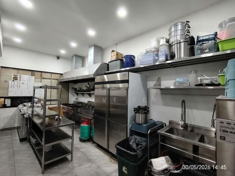 Shop / Office for Sale in Johor Bahru (Johor) - Steve Tey - Kitchen - PropertyGuru.com.my