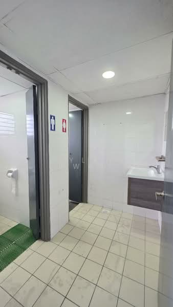 Shop / Office for Rent in Jalan Klang Lama (Old Klang Road) (Kuala Lumpur) - Dylan Kwan - Bathroom - PropertyGuru.com.my