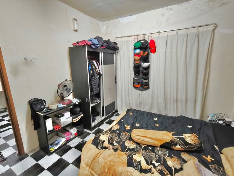 Rumah Flat untuk Dijual di Taman Bukit Hatamas - Gladys Wong - Bedroom - PropertyGuru.com.my