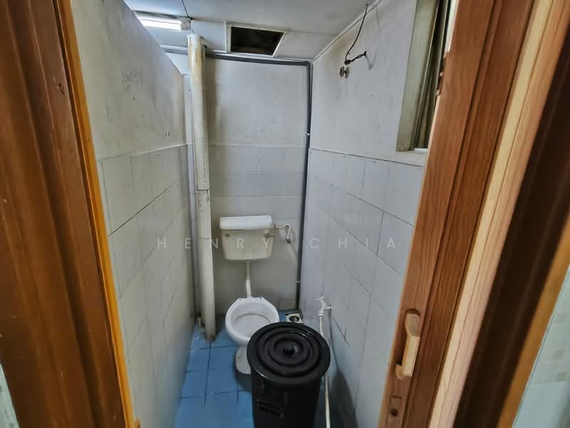Rumah Flat untuk Dijual di Taman Bukit Hatamas - Gladys Wong - Bathroom - PropertyGuru.com.my