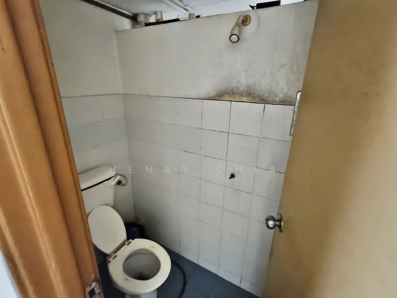 Rumah Flat untuk Dijual di Taman Bukit Hatamas - Gladys Wong - Bathroom - PropertyGuru.com.my