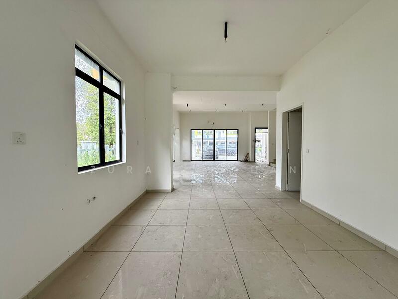 2-storey Terraced House for Sale in Semenyih (Selangor) - Zuraidah Dan - Living Room - PropertyGuru.com.my