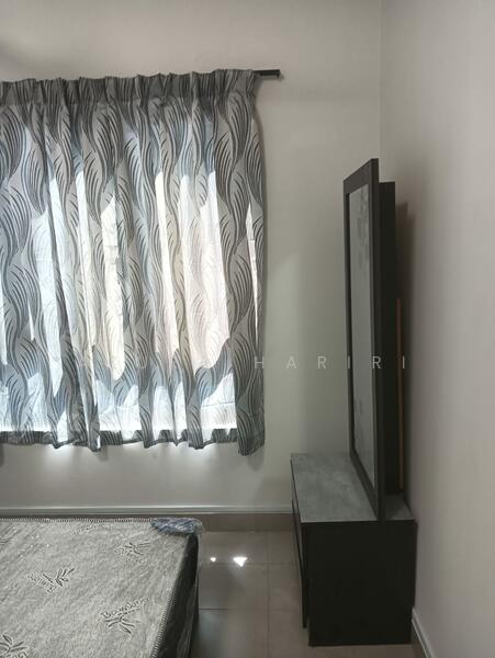 Dressing desk - Bedroom 3