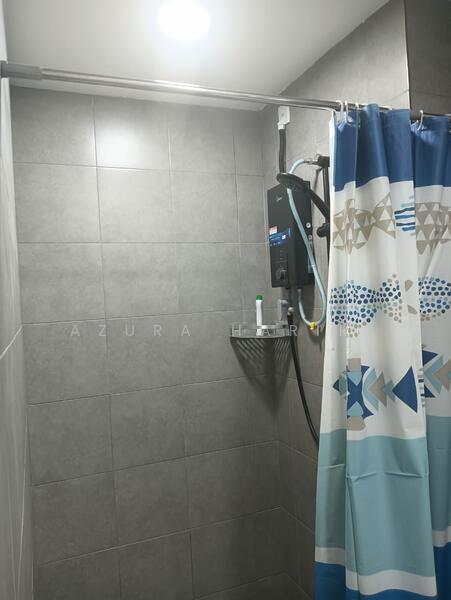 Ensuite Bathroom in Master Bedroom