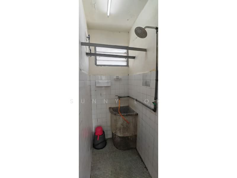 Flat for Rent at Taman Murai Jaya - Sunny Lok - Bathroom - PropertyGuru.com.my