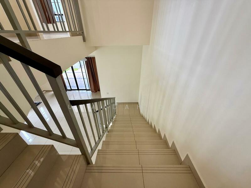 2-storey Terraced House for Sale in Semenyih (Selangor) - Zuraidah Dan - Stairs - PropertyGuru.com.my