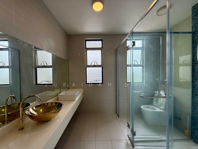 2-storey Terraced House for Sale in Semenyih (Selangor) - Zuraidah Dan - Bathroom - PropertyGuru.com.my