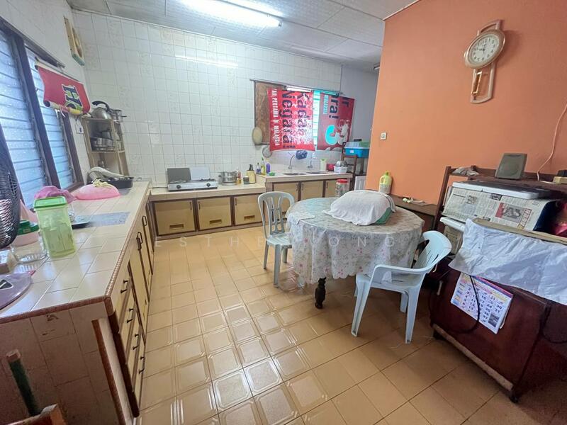 2-storey Terraced House for Sale in Taman Seremban Baru (Seremban) - Esther Ong - Kitchen - PropertyGuru.com.my