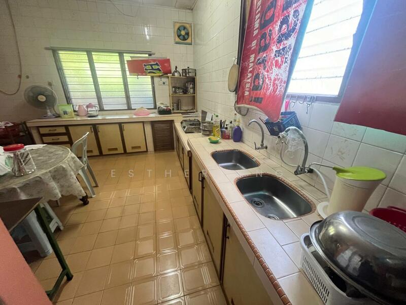 2-storey Terraced House for Sale in Taman Seremban Baru (Seremban) - Esther Ong - Kitchen - PropertyGuru.com.my