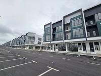 For Rent - Austin Crest Emerald 2, 3 Storey Shop Facing Lake View