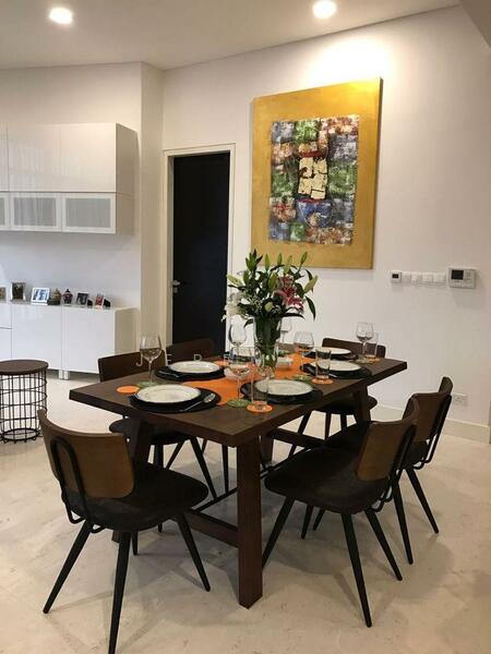 Service Residence for Sale at Banyan Tree Signatures - Jeremy . - Dining Room - PropertyGuru.com.my