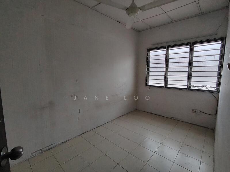 2-storey Terraced House for Sale in Taman Lestari Putra (Seri Kembangan) - Jane Loo - Interior - PropertyGuru.com.my
