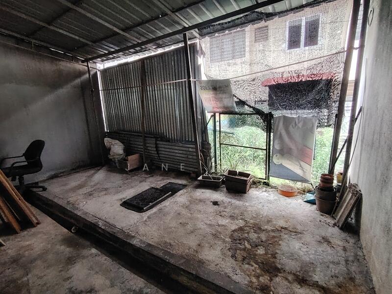 2-storey Terraced House for Sale in Taman Lestari Putra (Seri Kembangan) - Jane Loo - Exterior - PropertyGuru.com.my