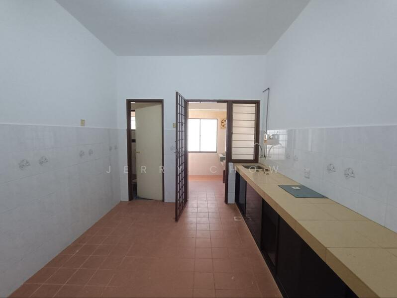 2-storey Terraced House for Sale in Bercham (Ipoh) - Jerry Chow - Kitchen - PropertyGuru.com.my