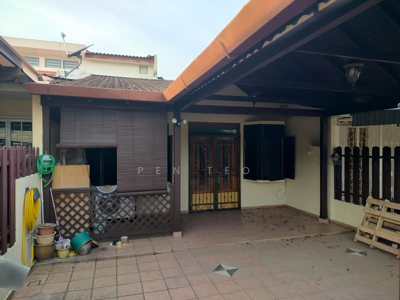 Single Storey Terrace, Bandar Bayan Baru, Bayan Lepas, Penang. untuk Untuk Dijual - RM 600,000, Feb 2026 - Car Porch  - PropertyGuru.com.my