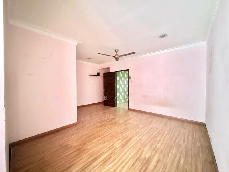 3-storey Terraced House for Sale in Shah Alam (Selangor) - Nur Adibah Ishak - Interior - PropertyGuru.com.my
