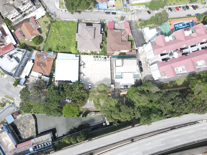 Drone with ultrawide shot