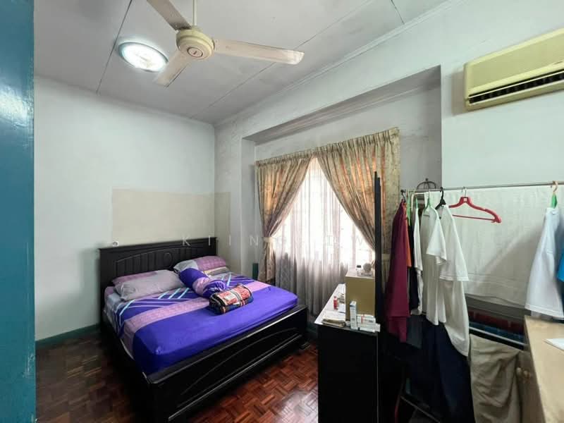 2-storey Terraced House for Sale in Bandar Sri Damansara (Selangor) - Kiing TW - Bedroom - PropertyGuru.com.my
