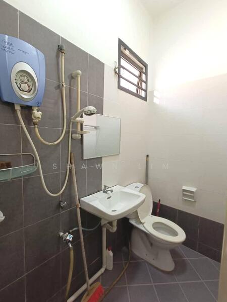 Untuk Disewa - Dato Onn Jalan Perjiranan 10