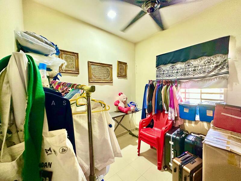 For Sale - CORNER LOT | Cul-De-Sac | Facing Playground Double Storey Taman Idaman Murni, Sepang