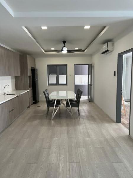 Condominium for Rent at Lakefront Residence - Fong Qi Jing - Kitchen - PropertyGuru.com.my