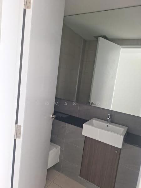 Kediaman Servis untuk Dijual di Lot 15 - Thomas Loh - Bathroom - PropertyGuru.com.my