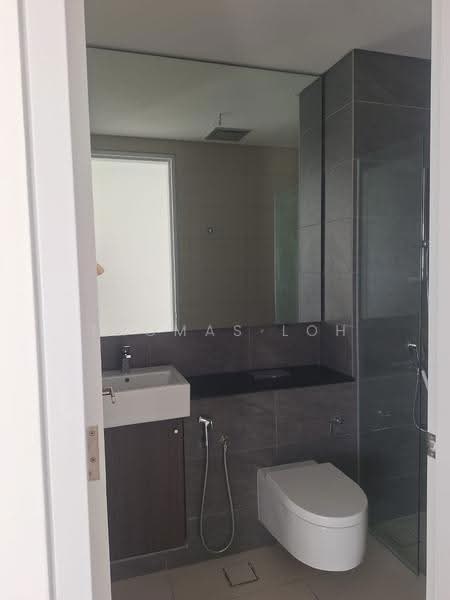 Kediaman Servis untuk Dijual di Lot 15 - Thomas Loh - Bathroom - PropertyGuru.com.my