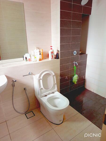 2-storey Terraced House for Sale in Dengkil (Selangor) - Mu'izz Halim - Bathroom - PropertyGuru.com.my