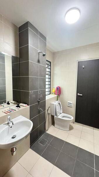 2-storey Terraced House for Sale in Dengkil (Selangor) - Mu'izz Halim - Bathroom - PropertyGuru.com.my