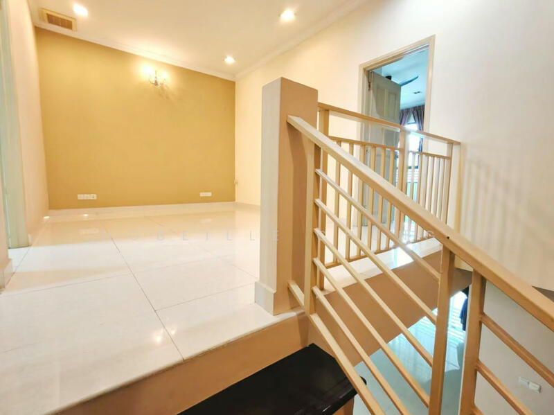 For Rent - Putra Avenue